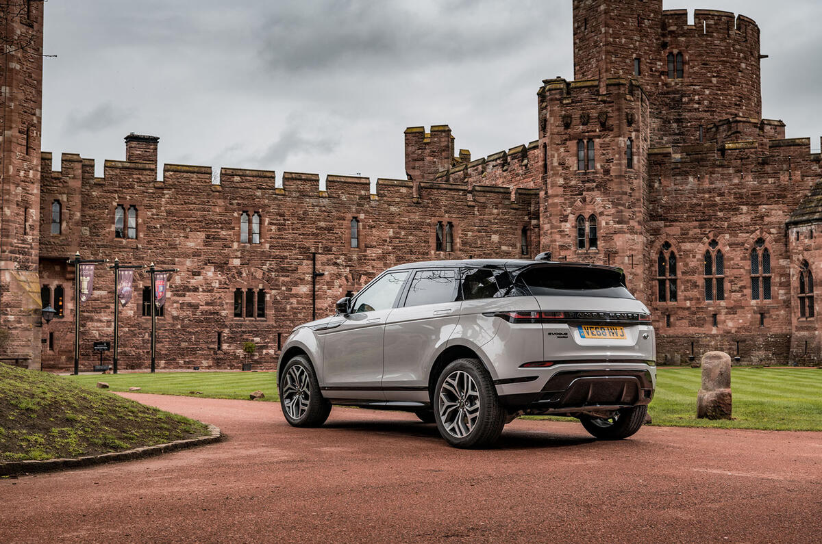 Range Rover Evoque D180 Se R Dynamic 2019 Uk Review Autocar
