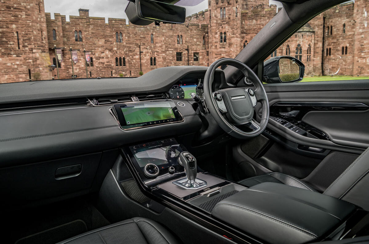 Range Rover Evoque Interior >> Range Rover Evoque D180 Se R Dynamic 2019 Uk Review Autocar Range Rover Evoque Interior >> Range Rover Evoque D180 Se R Dynamic 2019 Uk Review Autocar