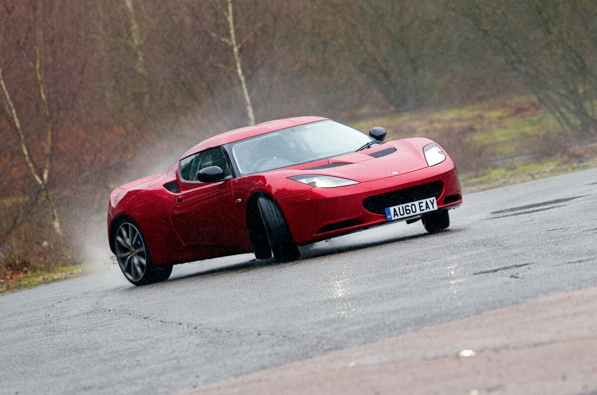 Lotus Evora drifting