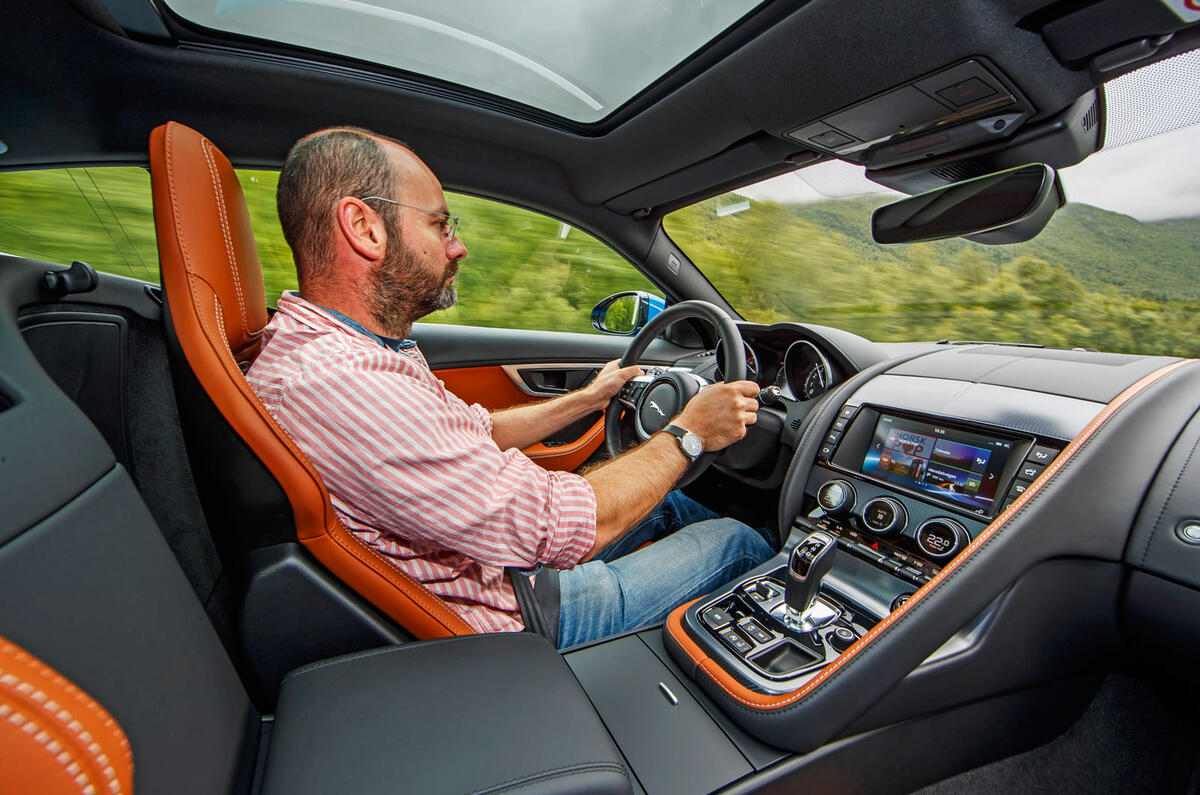 Jaguar F Type 2 0 Litre 2017 Review Autocar