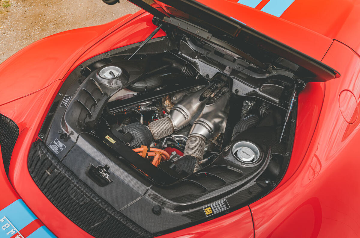 ferrari 296 gtb 2022 015 moteur