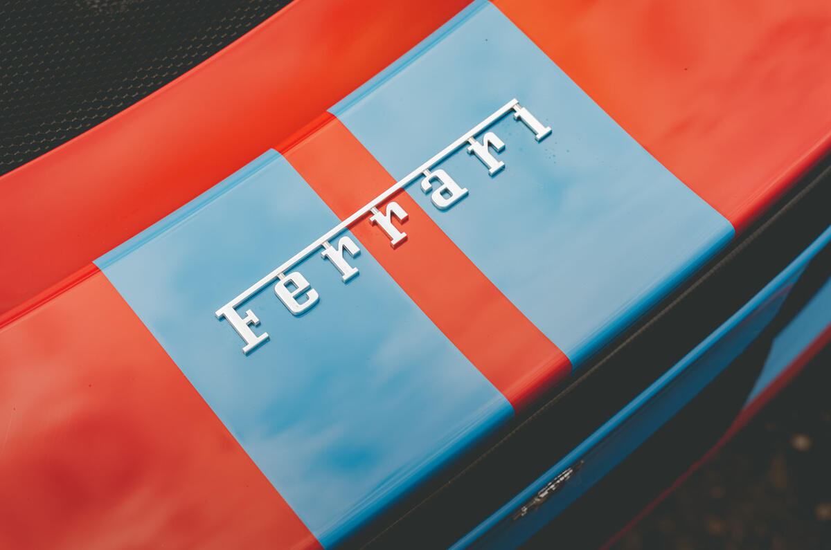 ferrari 296 gtb 2022 017 badge