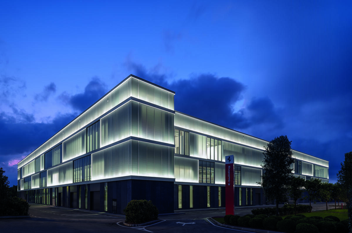ferrari_e-building_factory.jpg