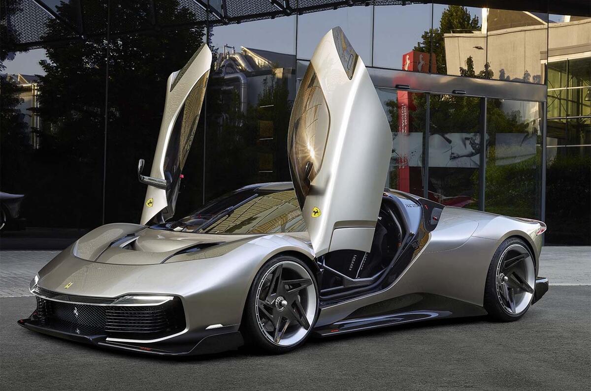 高級感 Ferrari KC23: stunning one-off gives clues to the future その他