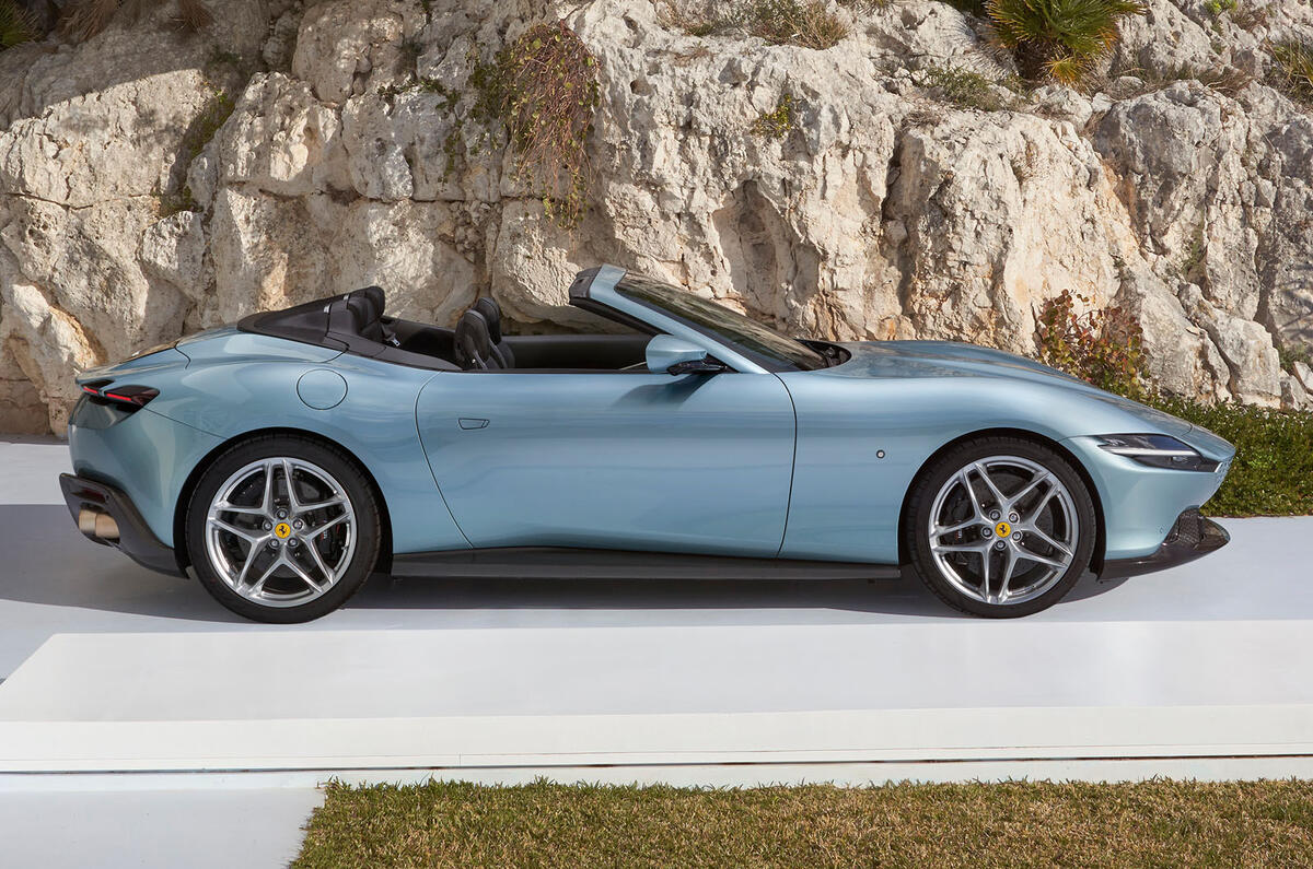 Roma Spider is new 612bhp entry-level Ferrari convertible | Autocar