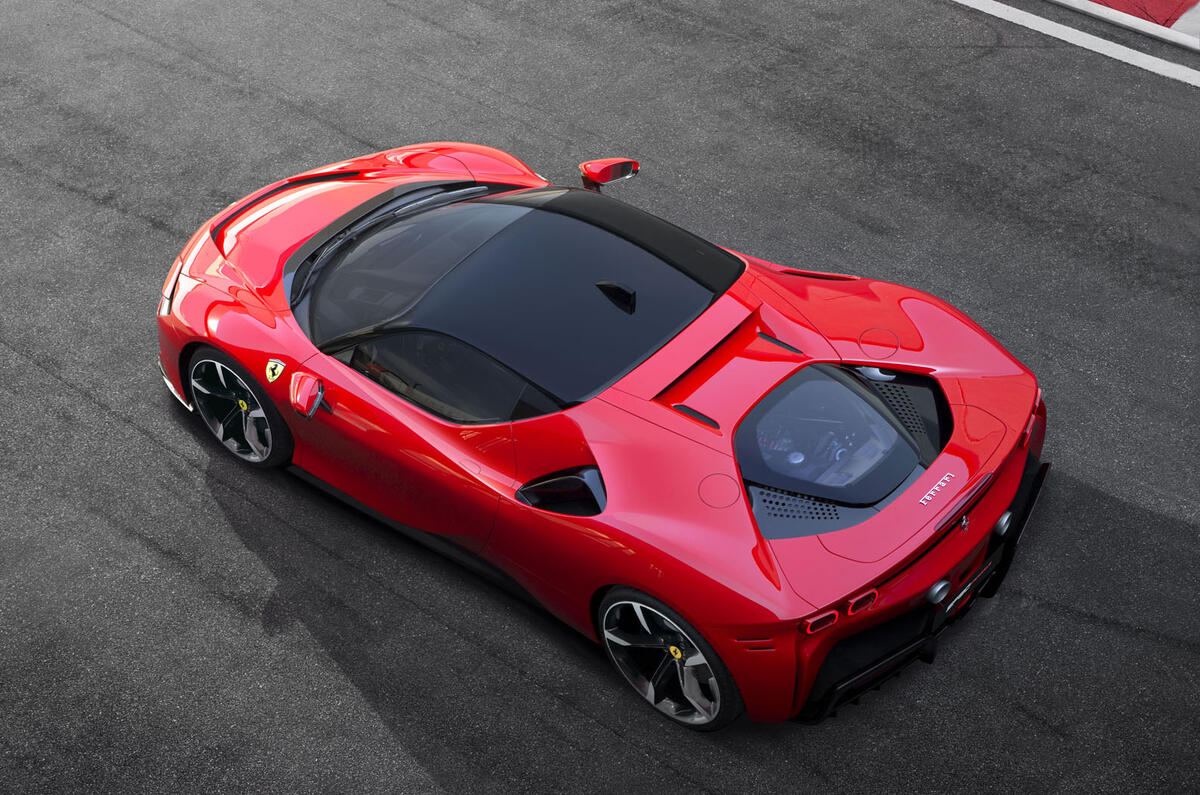 Ferrari SF90 Stradale press shots - roof