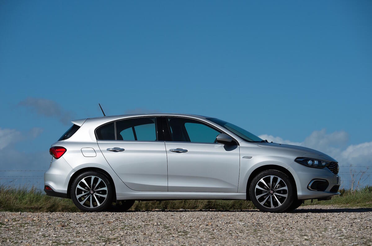 2016 Fiat Tipo 1 6 Multijet Lounge Review Review Autocar