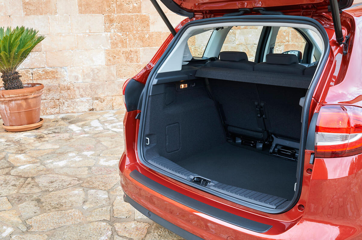 2015 Ford C Max 1 5 Ecoboost Titanium Review Review Autocar