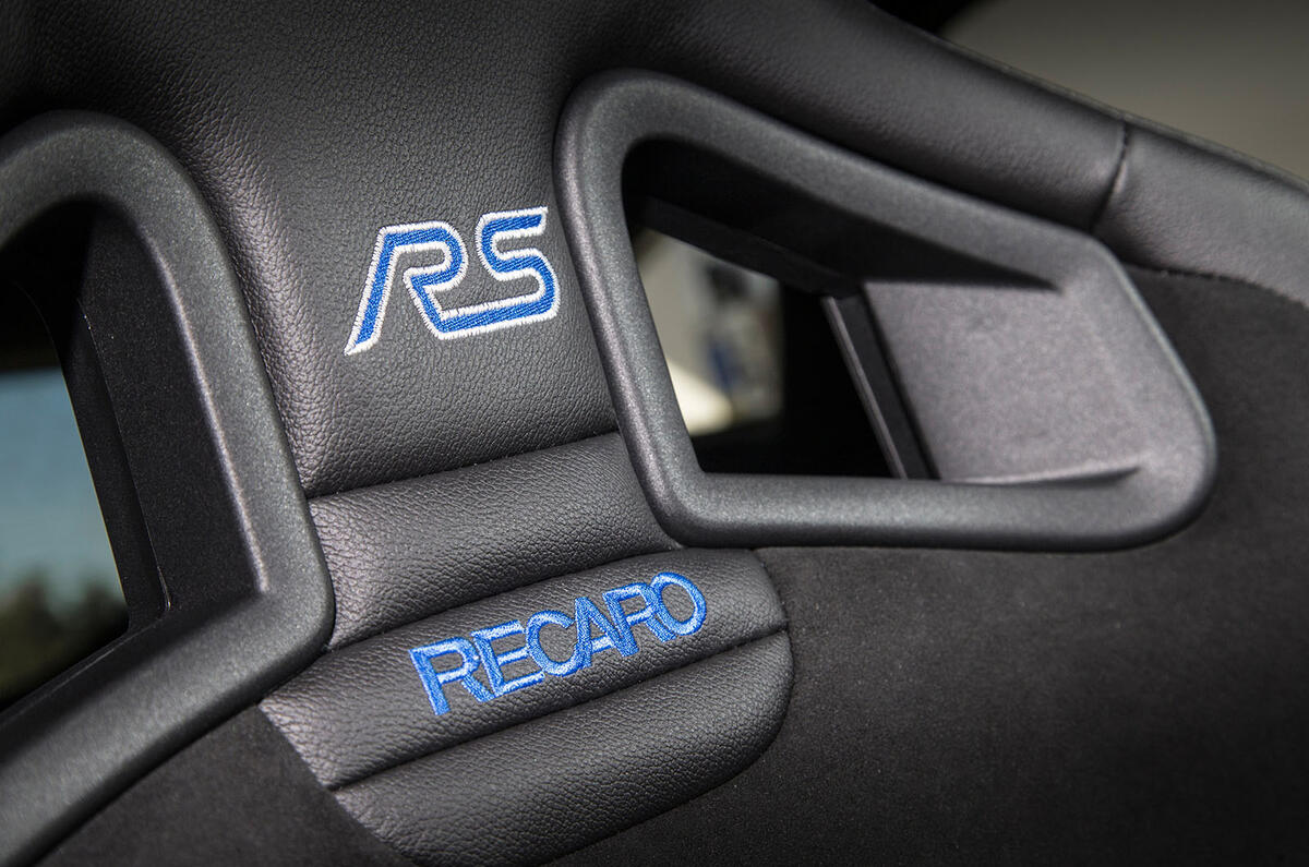 Ford Focus RS Recaro stitching