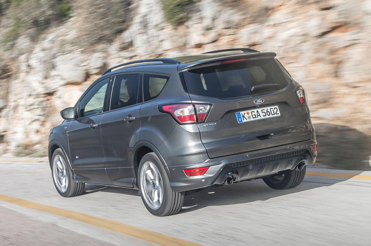 2016 Ford Kuga 1.5 Ecoboost 182 ST-Line review review ...