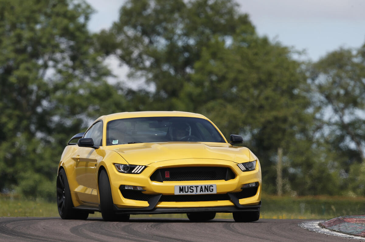Ford Shelby Mustang Gt350r 2017 Review Autocar