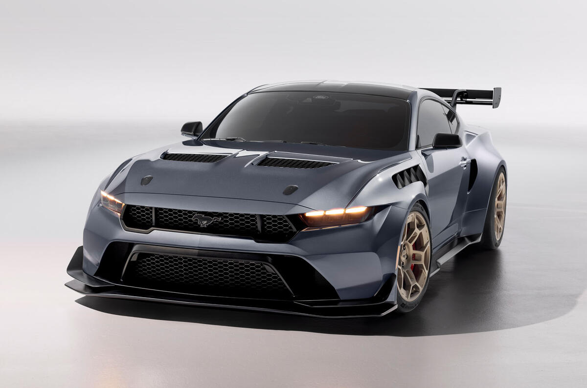 Ford Mustang GTD 2024 передняя часть