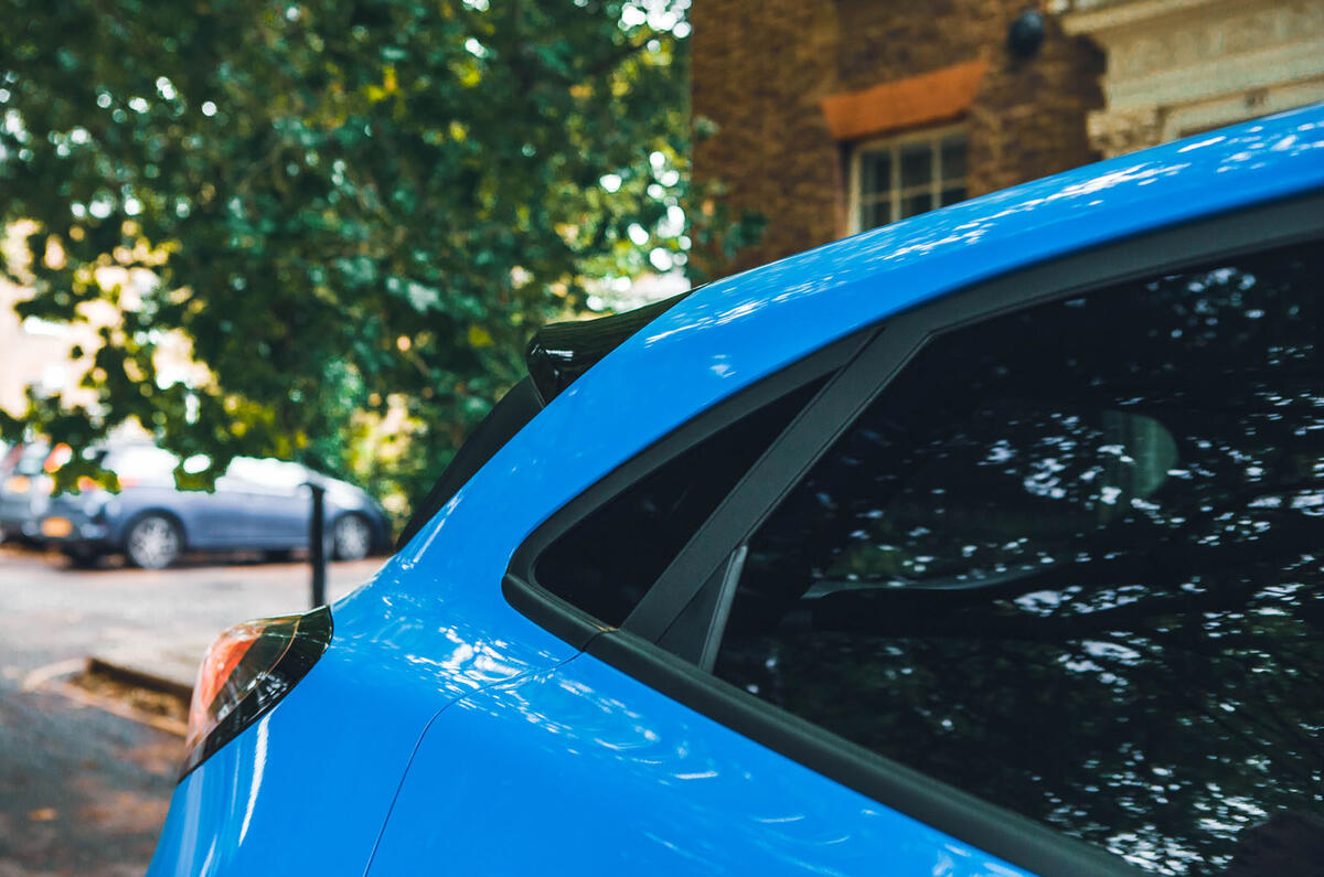 ford puma st powershift 2023 12 detail