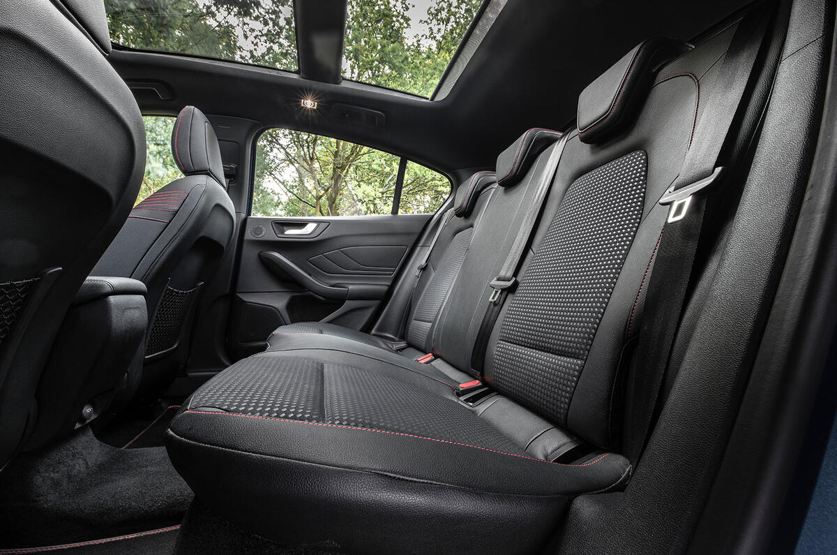 Ford Focus St Line X 1 5 Tdci 2018 Uk Review Autocar