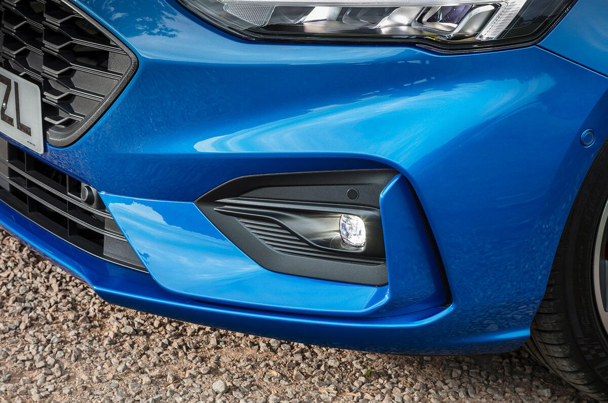 Ford Focus fog lights