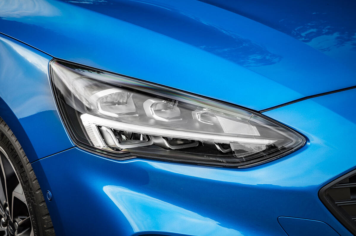Ford Focus St Line X 1 5 Tdci 2018 Uk Review Autocar
