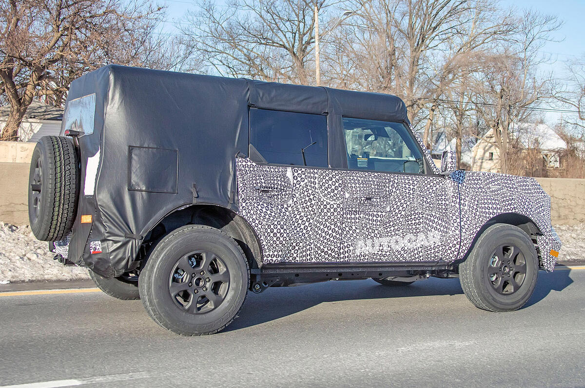 Ford Bronco 2020 spy photos - side