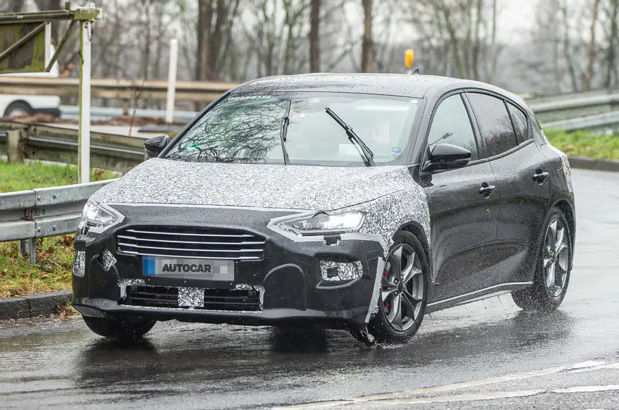 ford_focus_facelift_02.jpg