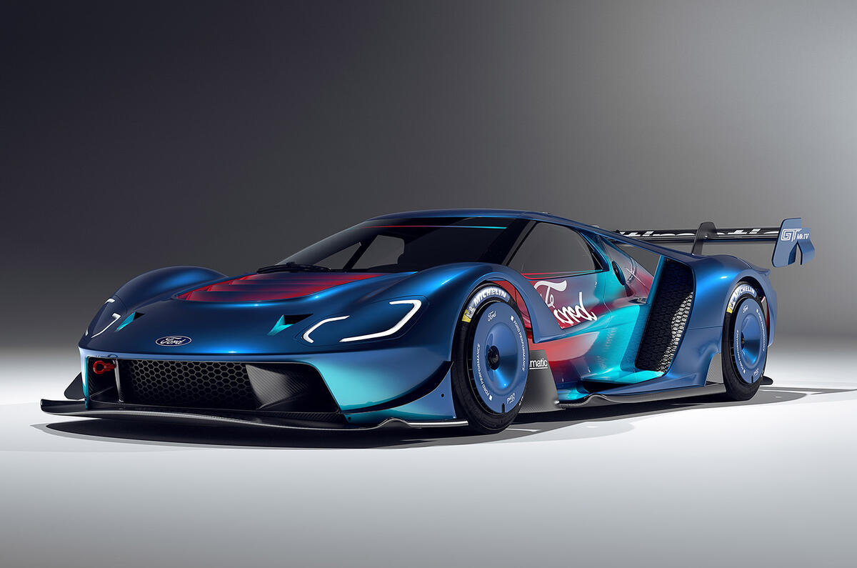 Ford GT IV side angle