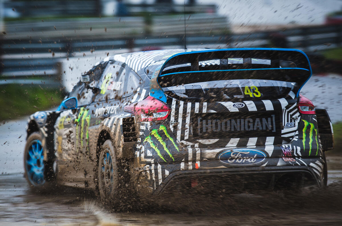 新款福特福克斯RS RX Rallycross挑战者视频