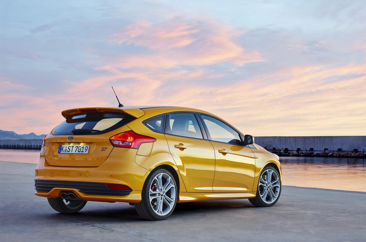 2015 Ford Focus 2 0 Tdci 185 St Review Review Autocar