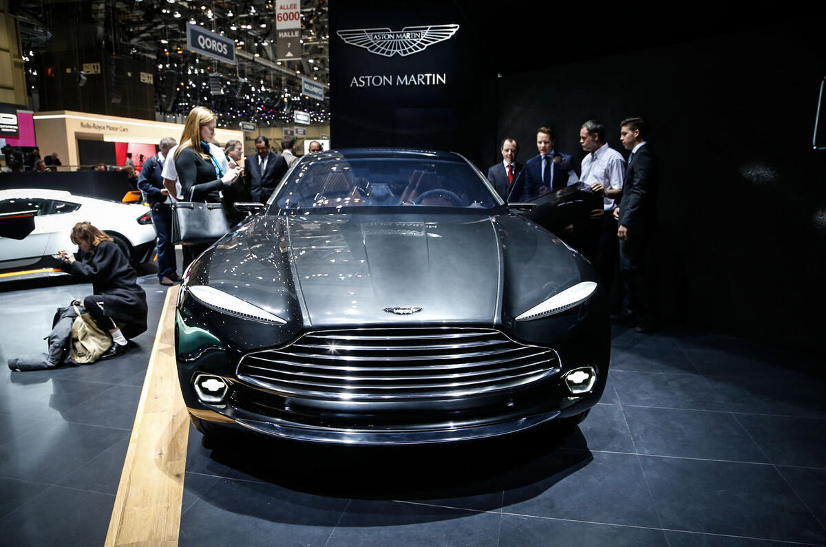 Aston Martin DBX