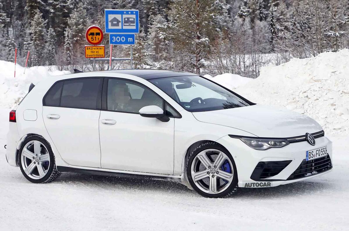 2020 Volkswagen Golf R prototype - front
