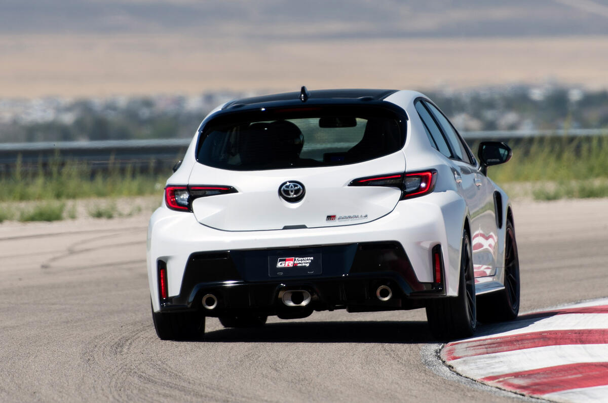 Voie de conduite arrière de la GR Corolla Morizo