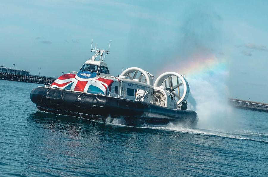 Griffon Hoverwork 12000TD hovercraft on water lead