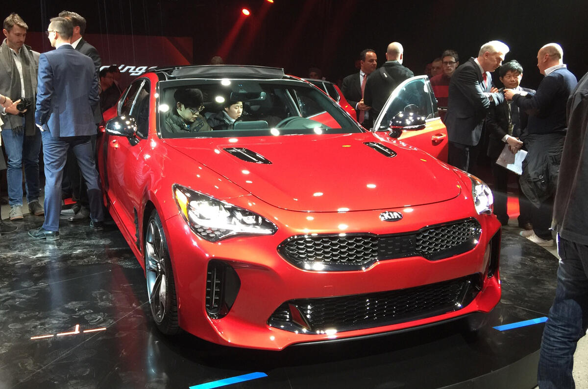 2017 Kia Stinger Priced From 163 31 995 In The Uk Autocar