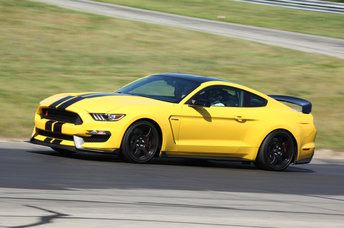 Ford mustang shelby gt350r