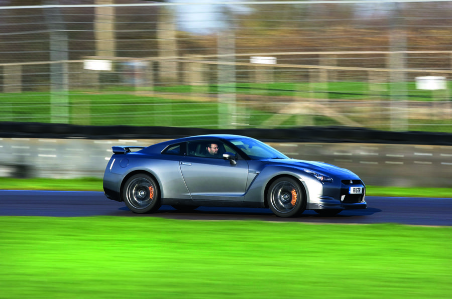 Nissan GT-R on track - side