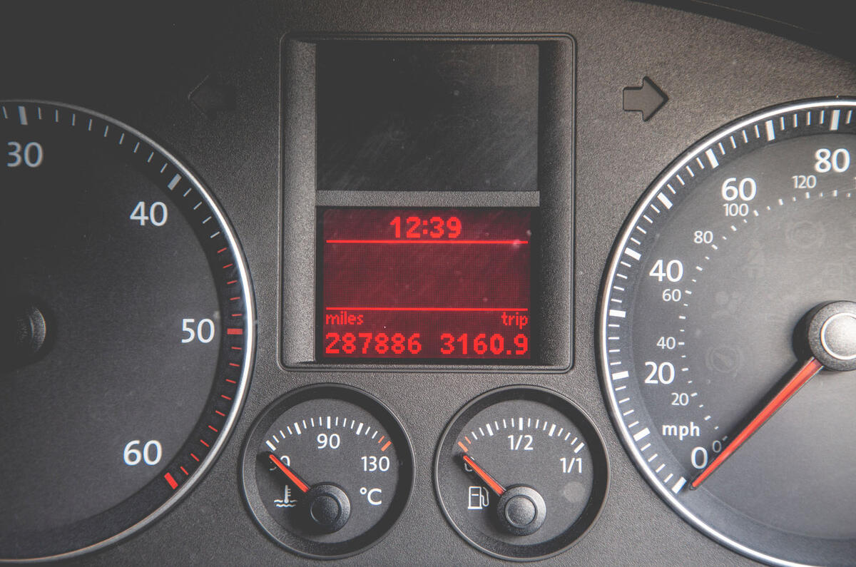 2008 Ford Mondeo clocks
