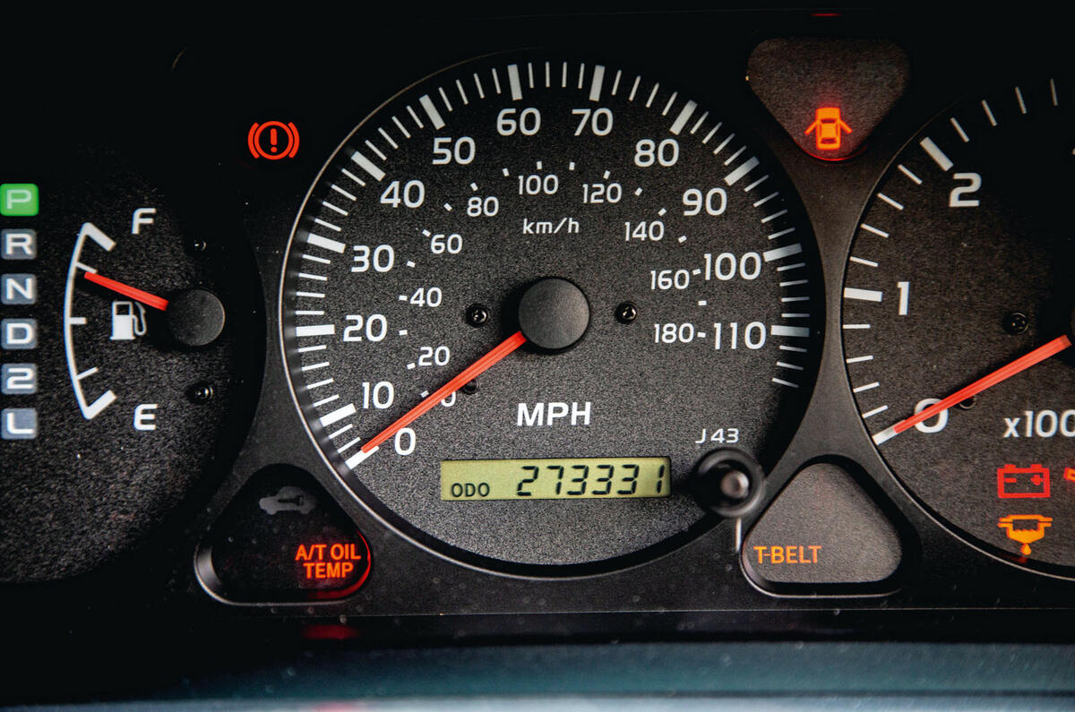 2000 Toyota Land Cruiser clocks