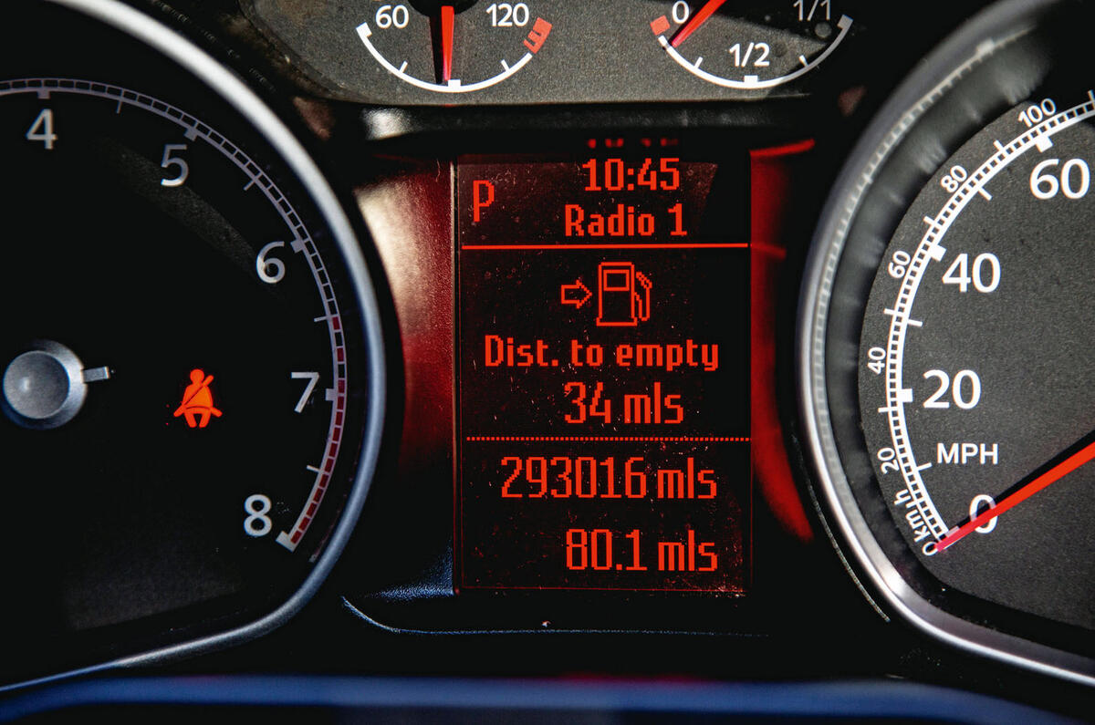 2008 Ford mondeo clocks