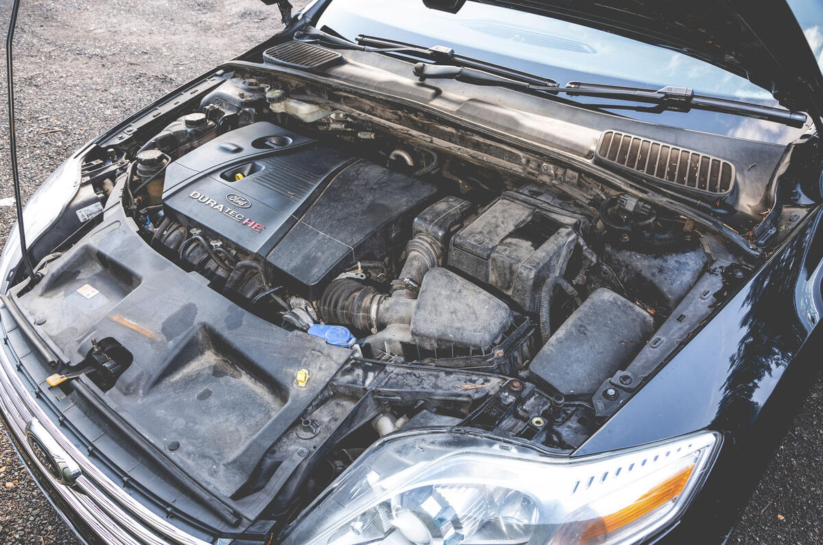 2008 Ford Mondeo engine bay