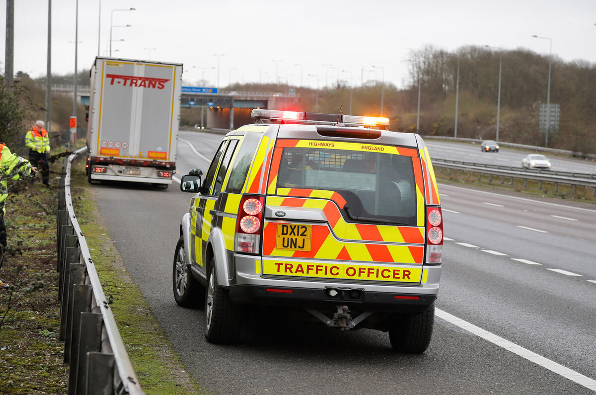 Highways england traffic officer