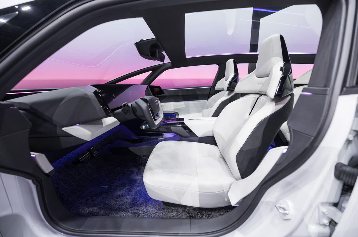 Honda 0 Series Saloon front seats