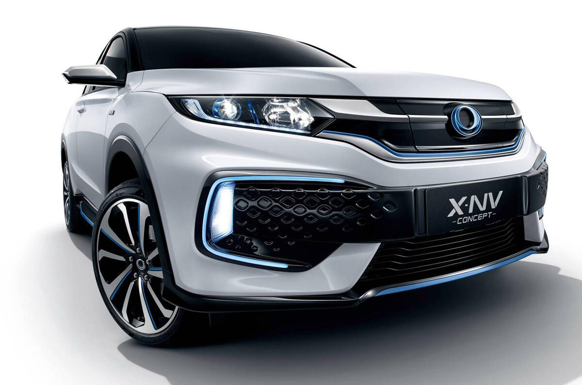 Honda X-NV concept - nose