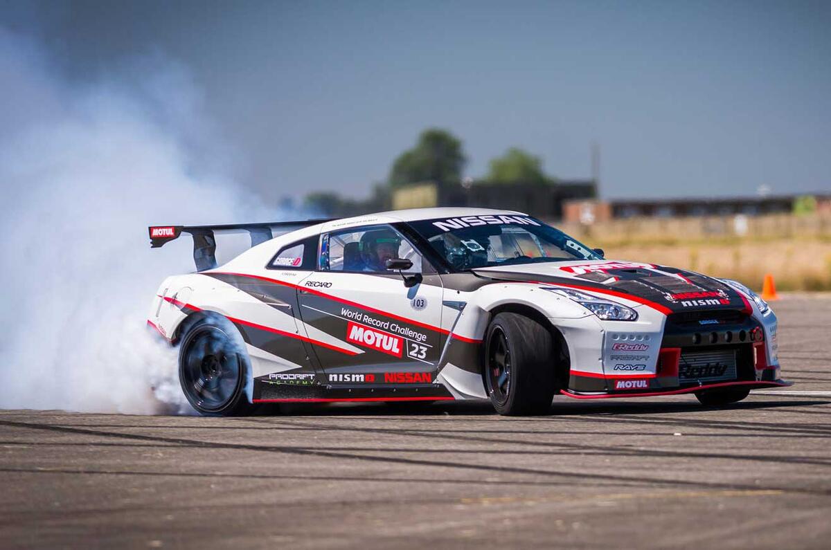how to drift like a professional autocar drift