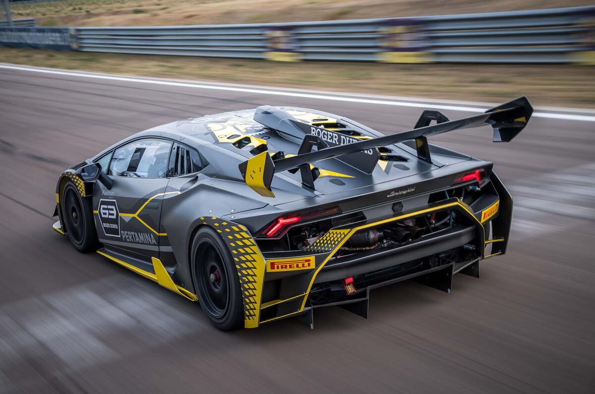 Lamborghini Huracan Super Trofeo Evo Revealed As New Gt