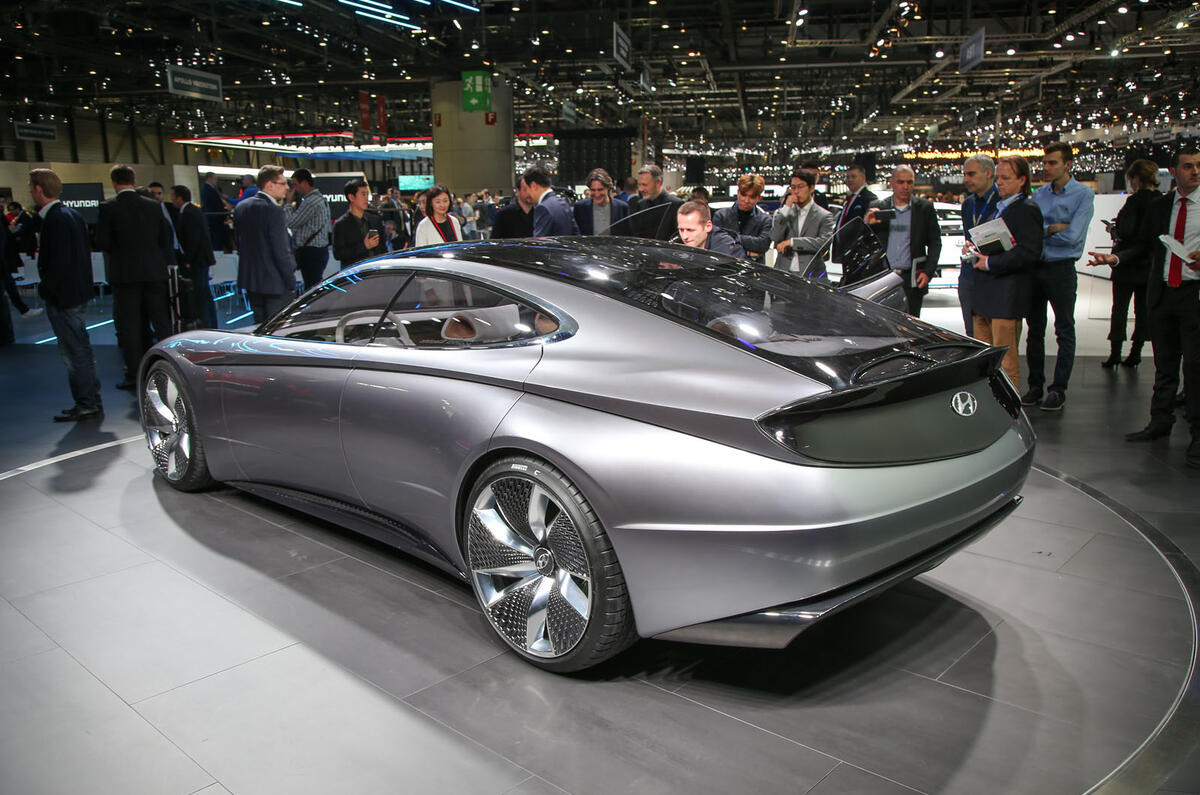 Hyundai Le Fil Rouge Concept Revealed As Blueprint For New Design