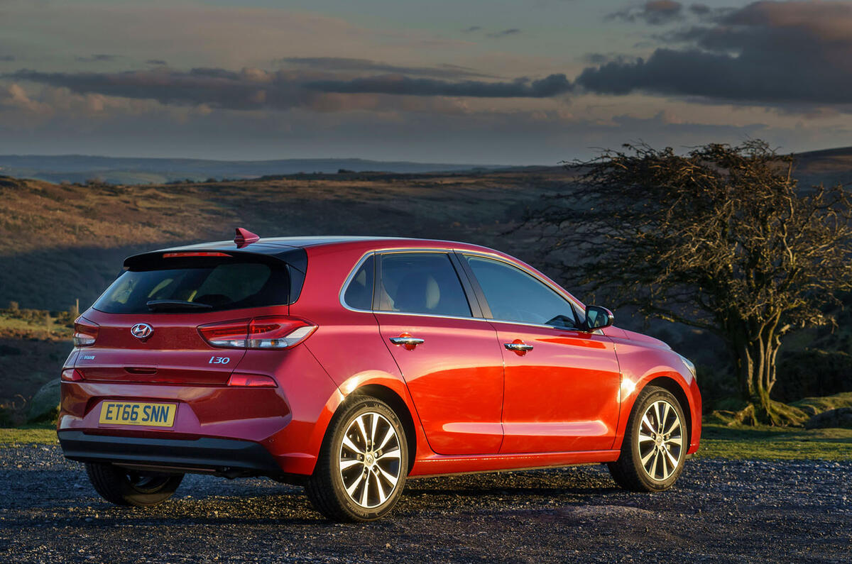 2017 Hyundai i30 1.0 TGDi 120 SE Nav review Autocar