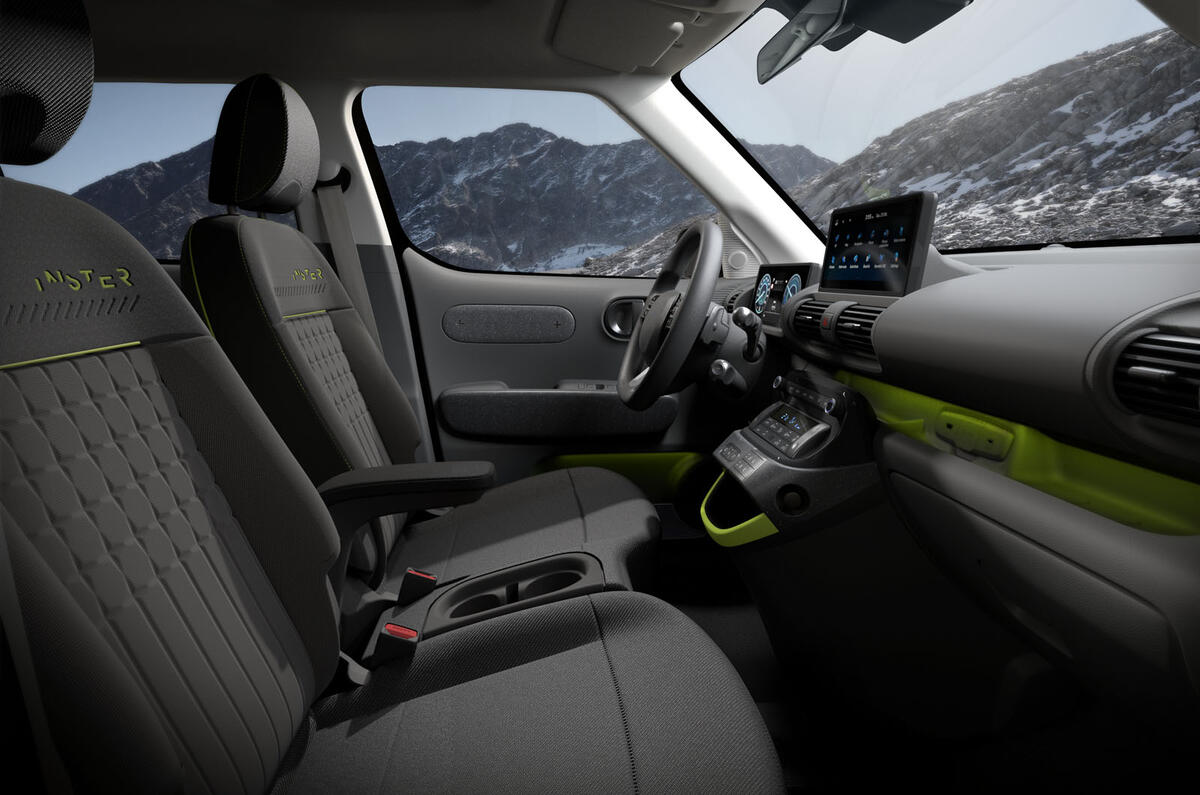 hyundai-inster-cross-interior.jpg