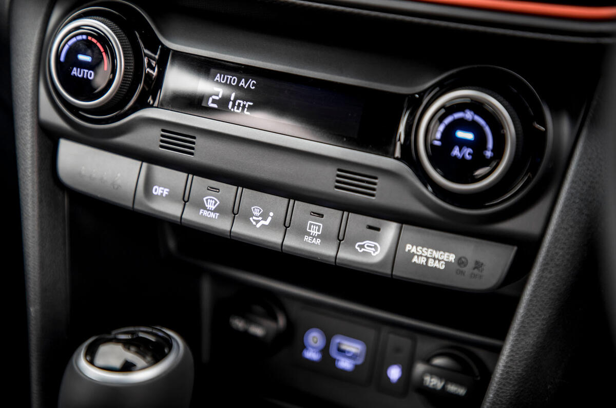 Hyundai Kona dials
