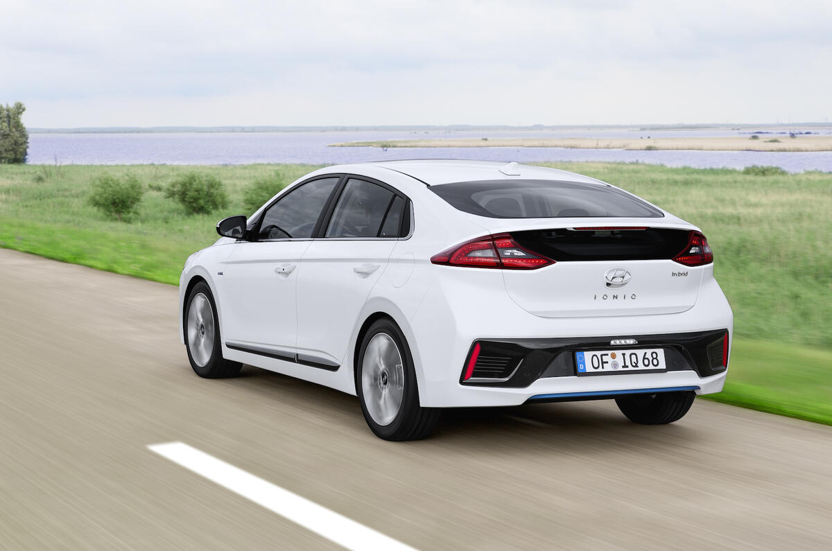 2016 Hyundai Ioniq HEV Premium SE review review | Autocar 2016 Hyundai Ioniq HEV Premium SE review review | Autocar