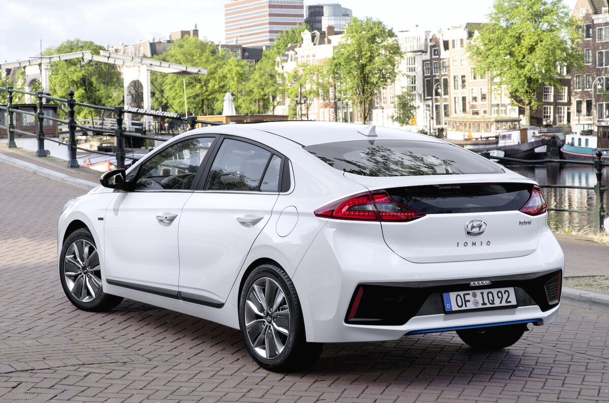 2016 Hyundai Ioniq Hev Premium Se Review Review Autocar