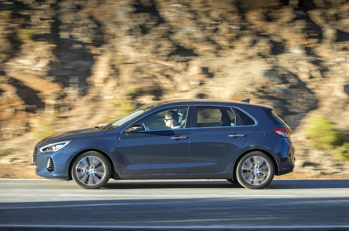2017 Hyundai I30 1 4 T Gdi Premium Review Autocar