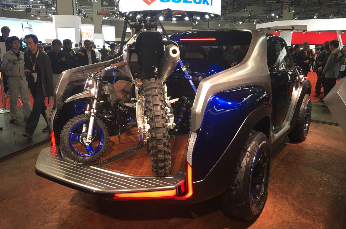 Yamaha Cross Hub Concept Revealed At Tokyo Motor Show