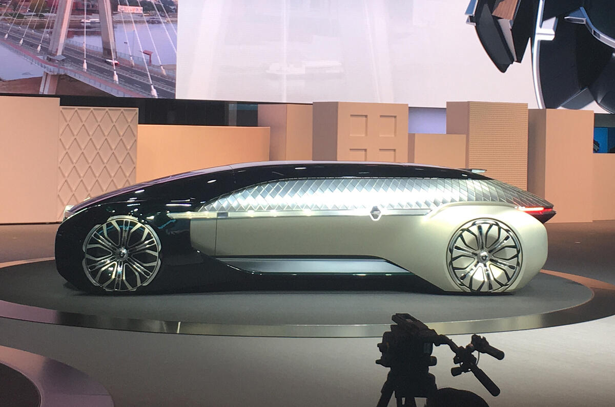 Renault Ez Ultimo Is Luxury Self Driving Limo Autocar